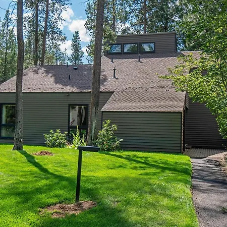 26 Mountain View Lodge